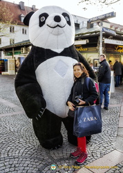 Christmas shopping with Panda